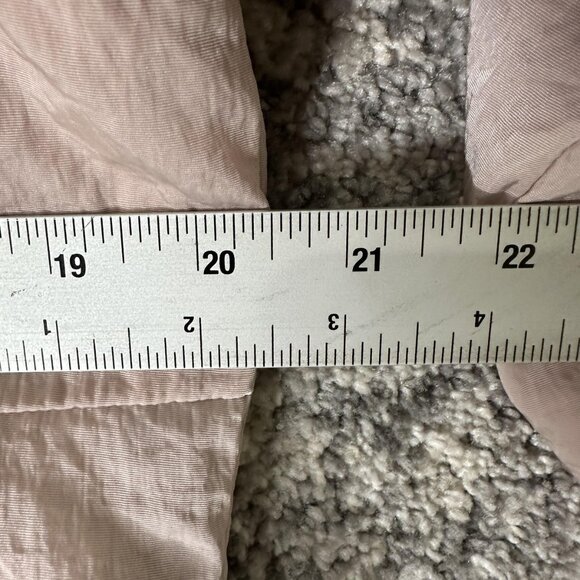 Lululemon Bomber Jacket Womens 8 Pink Lightweight Zip Up Athleisure Running - Picture 3 of 6